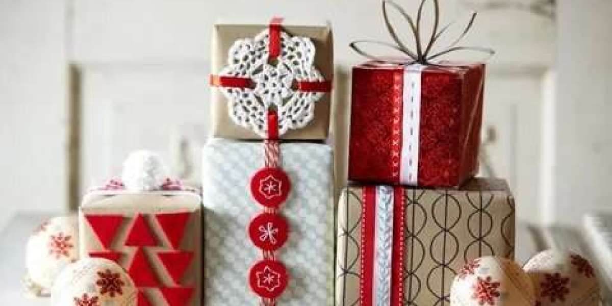 Why Custom Christmas Boxes Are a Must for This Season