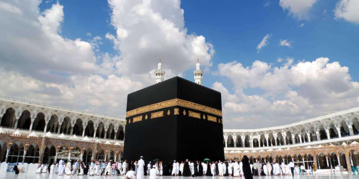 How to Leverage Reviews When Choosing Umrah Packages London?
