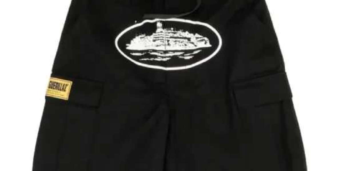 Corteiz Shorts: The Streetwear Staple Redefining Urban Fashion