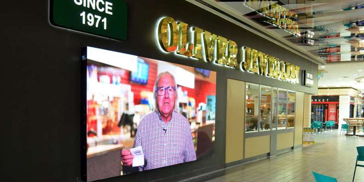 Indoor LED Screen Displays | High-Performance Digital Signage – Greentak Canada