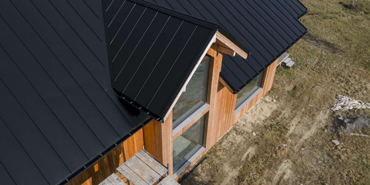 Navigating Roofing Services: Certified Roofing Contractors in Michigan