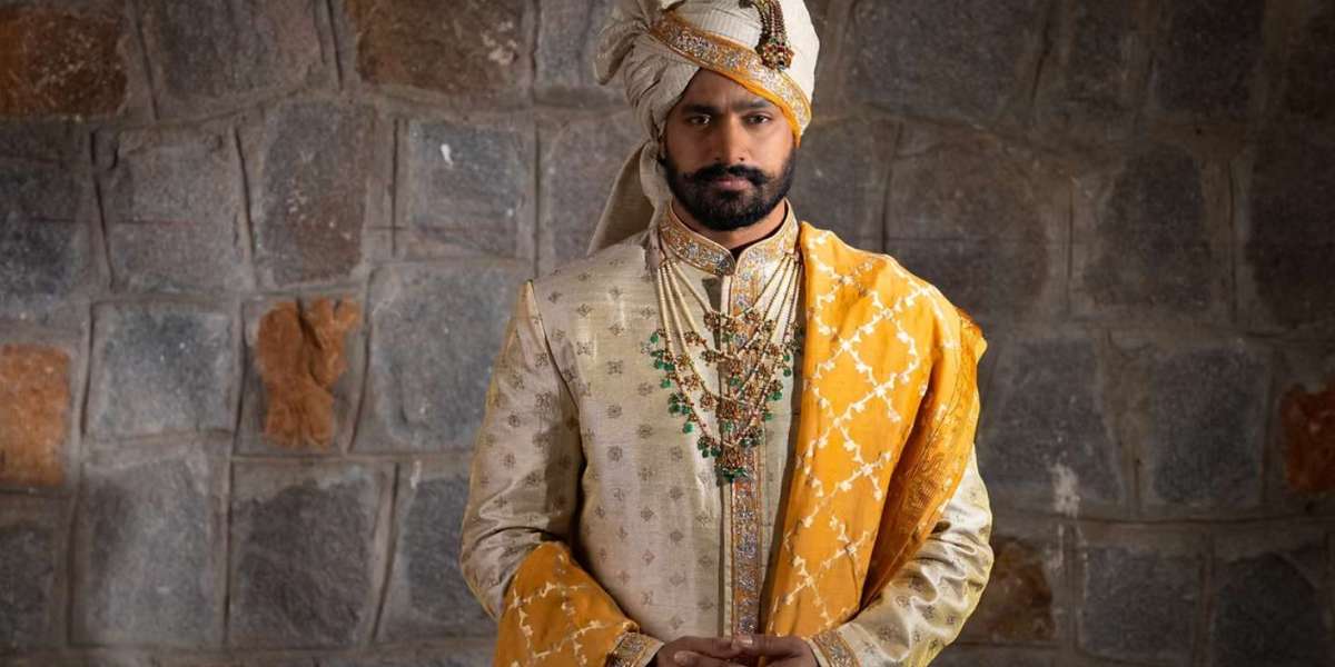 Hyderabadi Dress for Men: A Blend of Tradition and Fashion in 2025