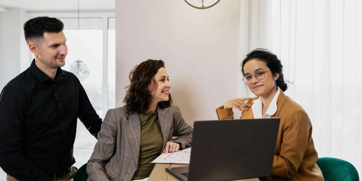Partner with Top Business Consulting Firms in Gurgaon and Delhi for Growth