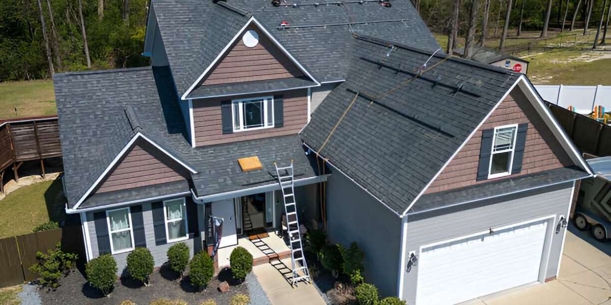 Roofers in Calgary