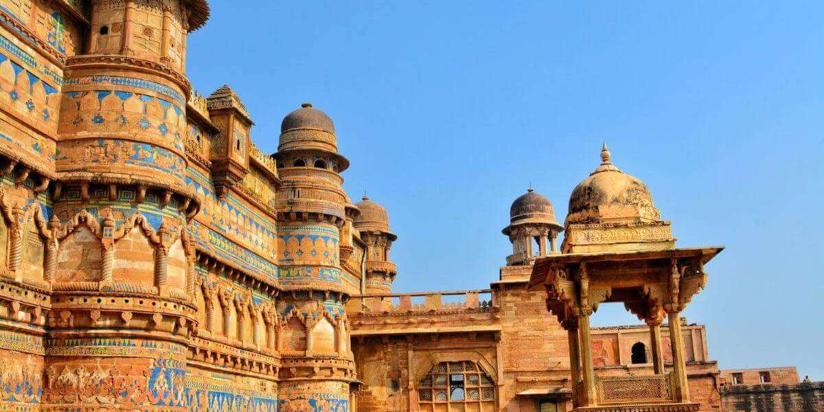 Indore to Gwalior Taxi