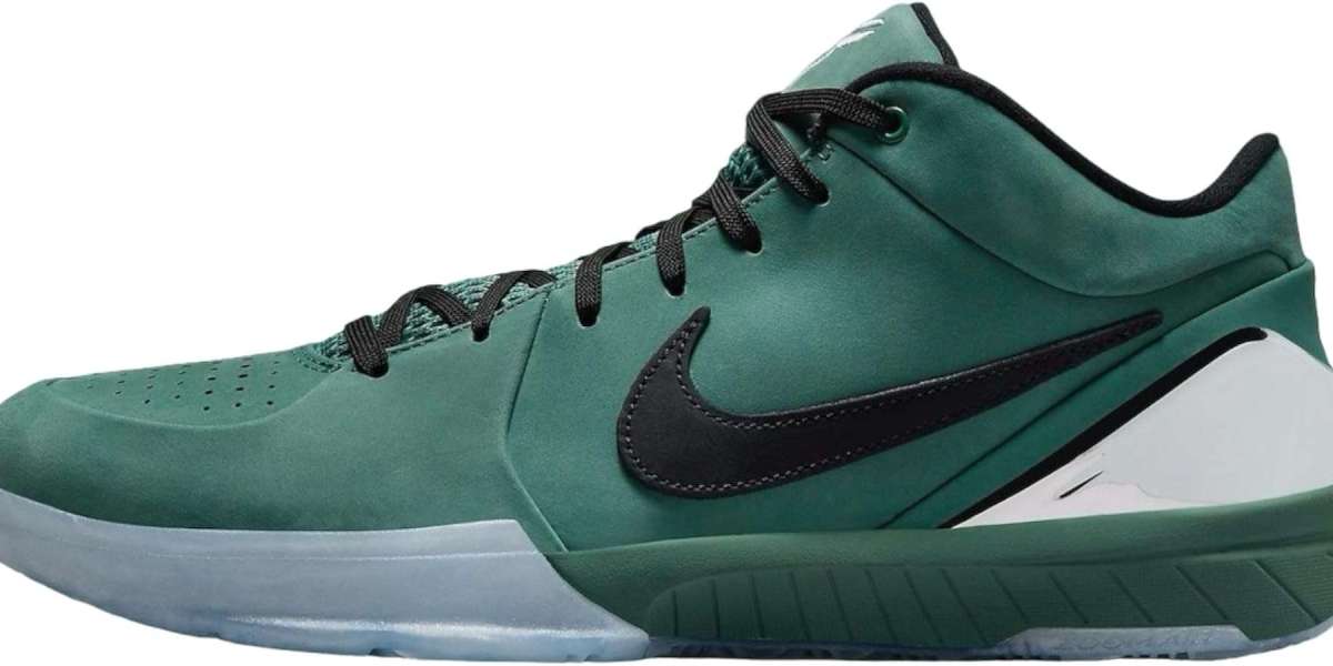 致敬傳奇：Kobe 4 再掀籃球鞋潮流熱潮