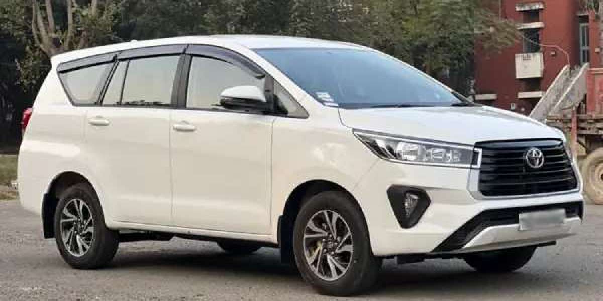 Innova Crysta Rental in Jaipur – Comfortable & Affordable Car Hire