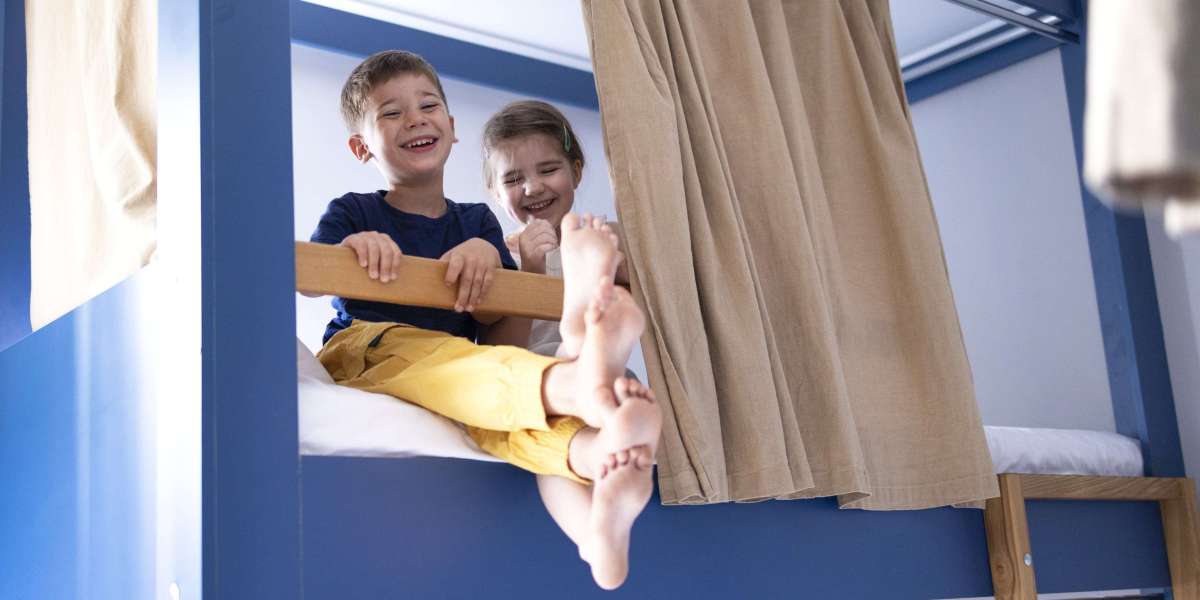Triple Bunk Explained In Fewer Than 140 Characters