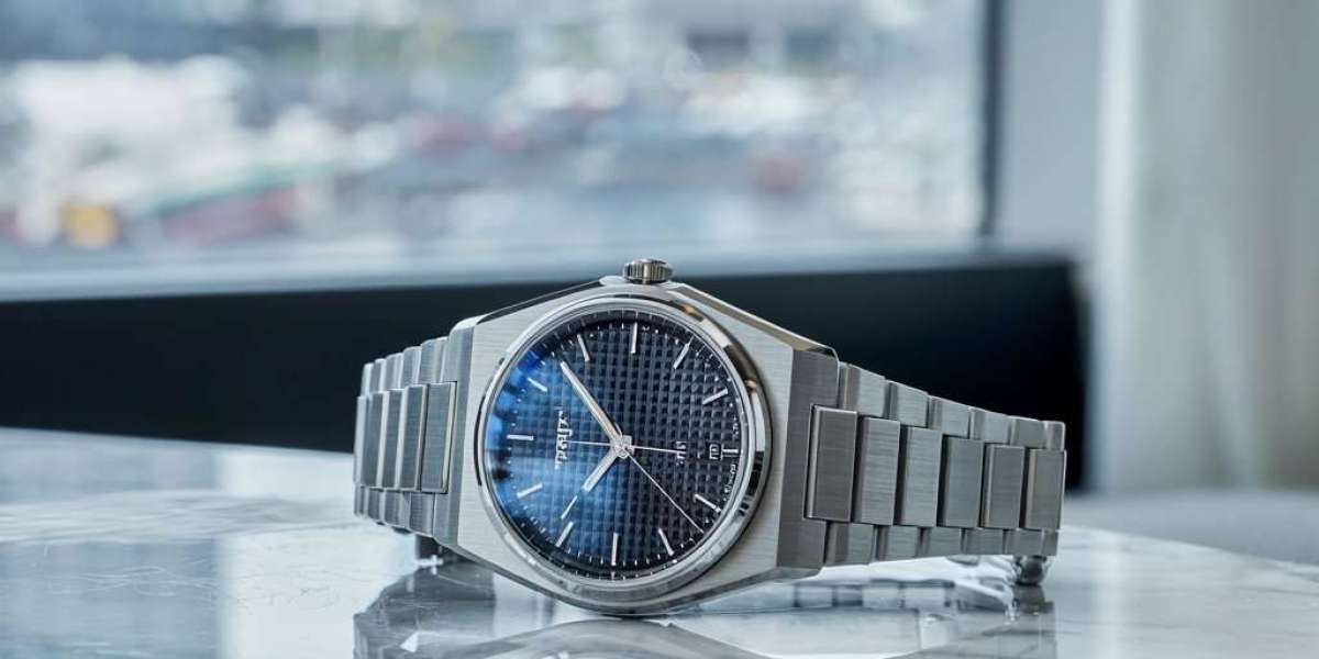 How Does The Tissot PRX Combine Swiss Craftsmanship With A Stylish Design?
