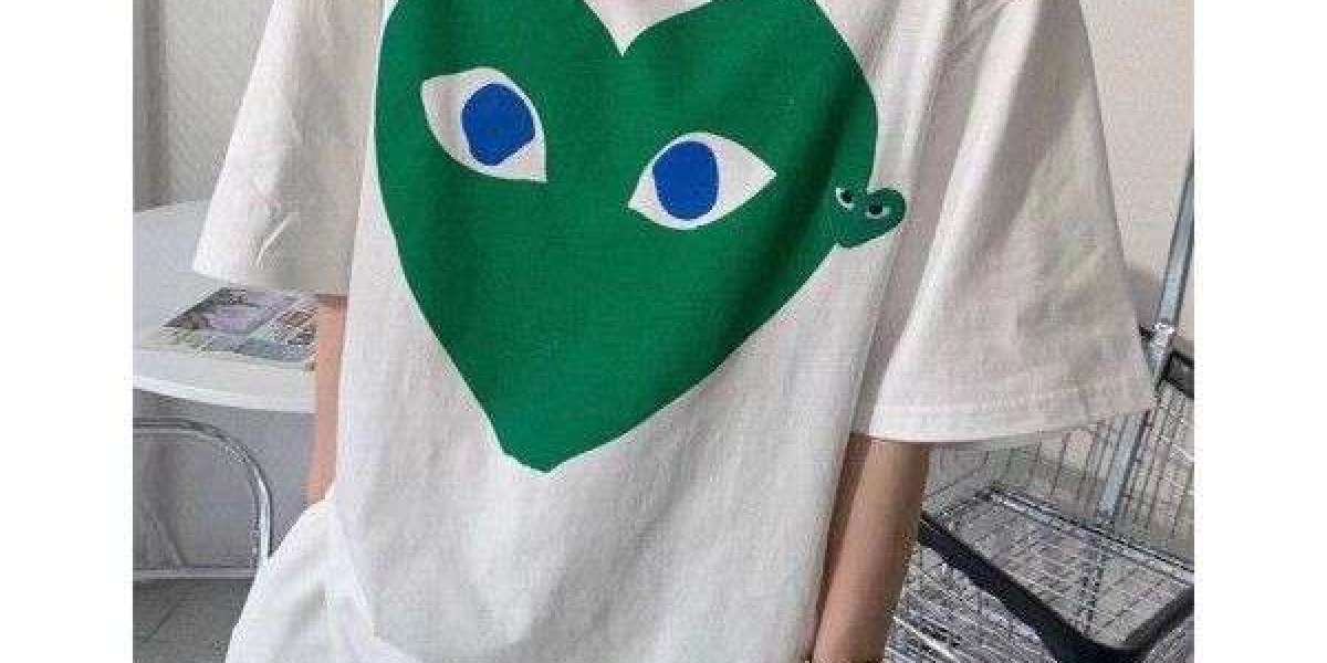 CDG Hoodie: The Streetwear Staple From Comme des Garçons PLAY