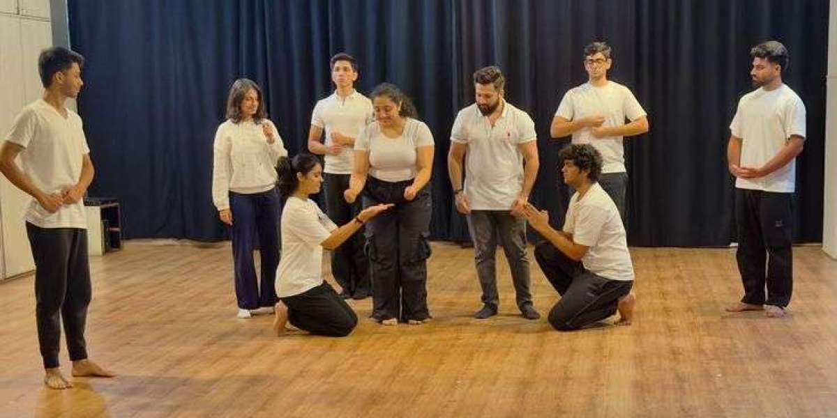 Acting: The Art of Transforming Words into Emotion
