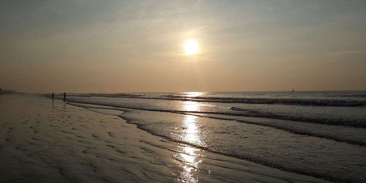 Marina Beach Awaits You in Chennai – A Grand Urban Shoreline