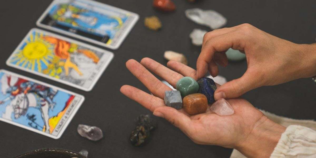 Get Accurate Online Astrology Consultation from Trusted Experts