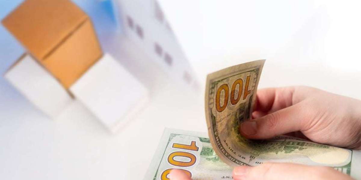 Moving Etiquette: How Much Should You Tip Your Movers?