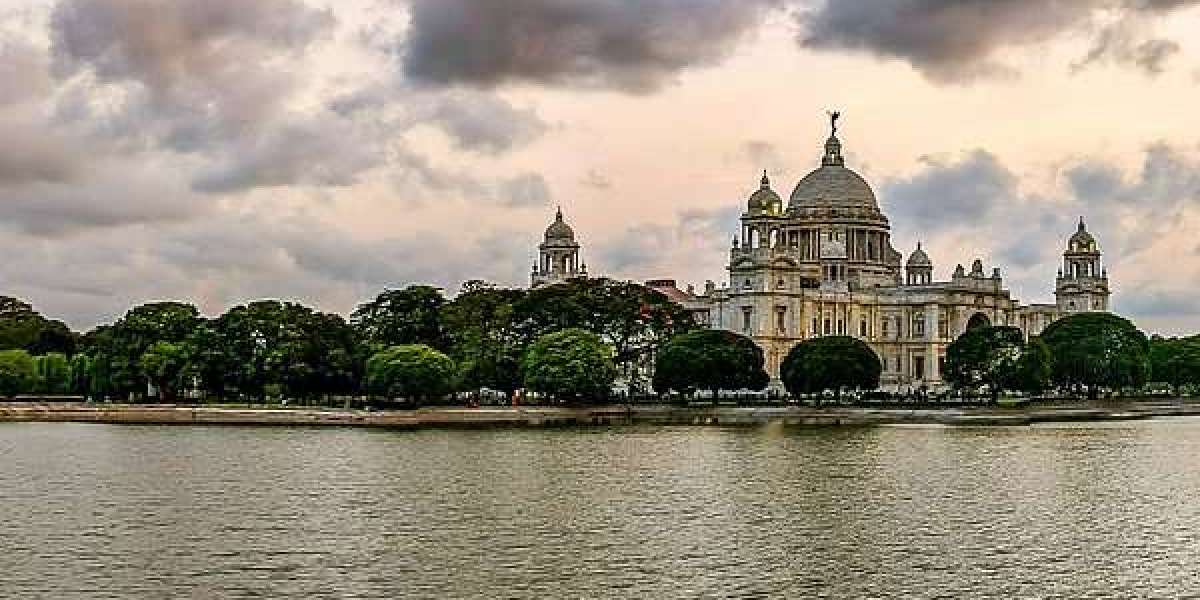 Explore Delhi's Historic Summer Charms