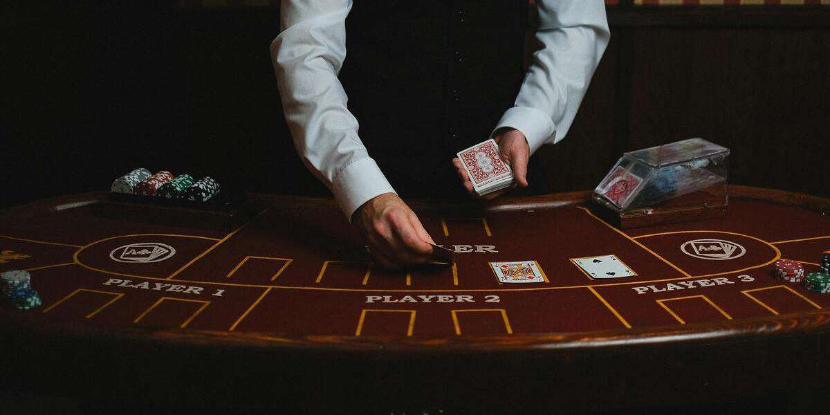 Understanding Gambling Site Scams: Insights from the Inavegas Scam Verification Community
