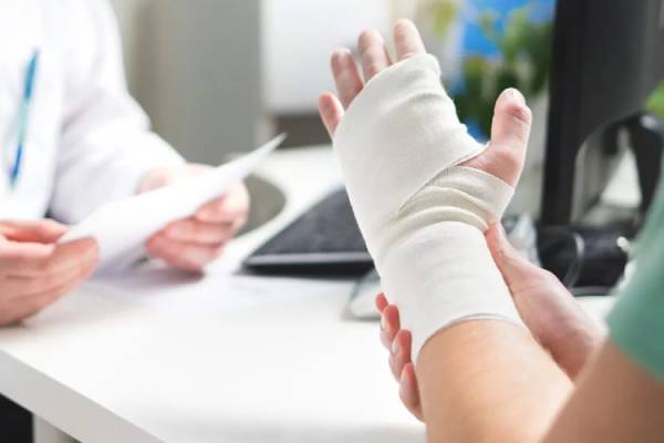 Best Trauma & Fracture Treatment in PCMC Pune | Dr. Ashutosh Jadhav