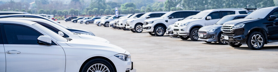 Rent a Car Bahria Town Lahore - Zayed Tours & Car Rental