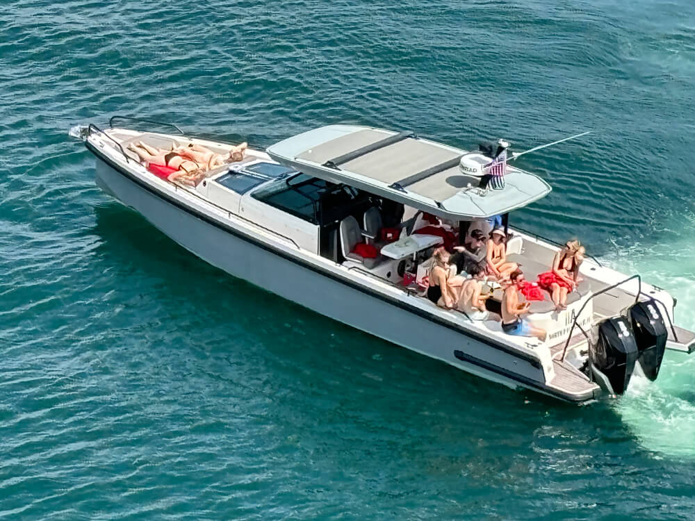 Best Yacht Charters Palm Beach | West Palm Beach Boat Rental