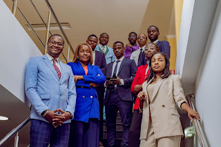 Alcançando a Excelência e a Humanidade: A Visão de um Consultor Jurídico de Referência em Angola