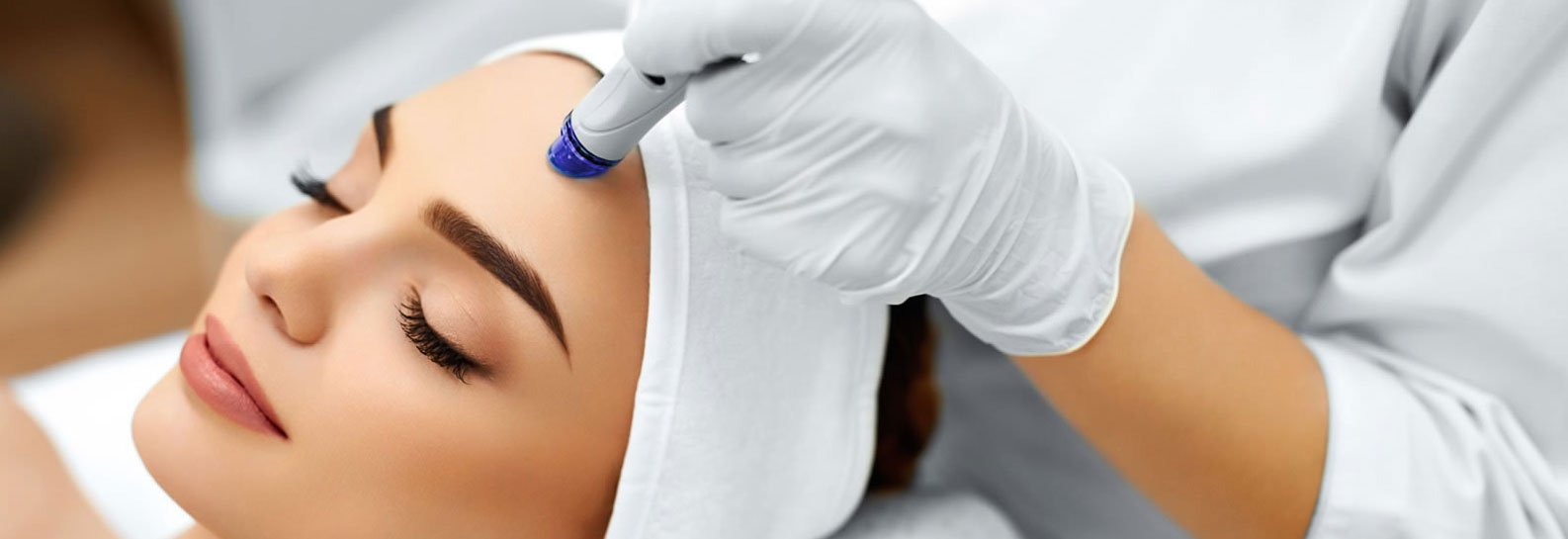 Microdermabrasion Treatment in Islamabad, Rawalpindi & Pakistan