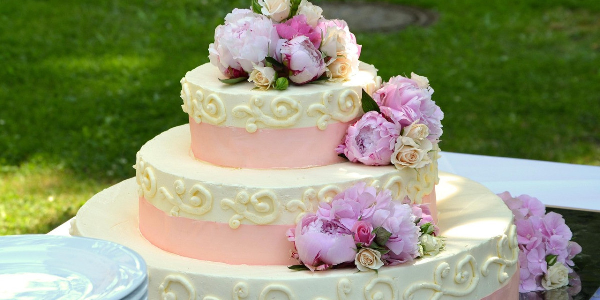 Send Cakes To Australia and Make Every Occasion Extra Special