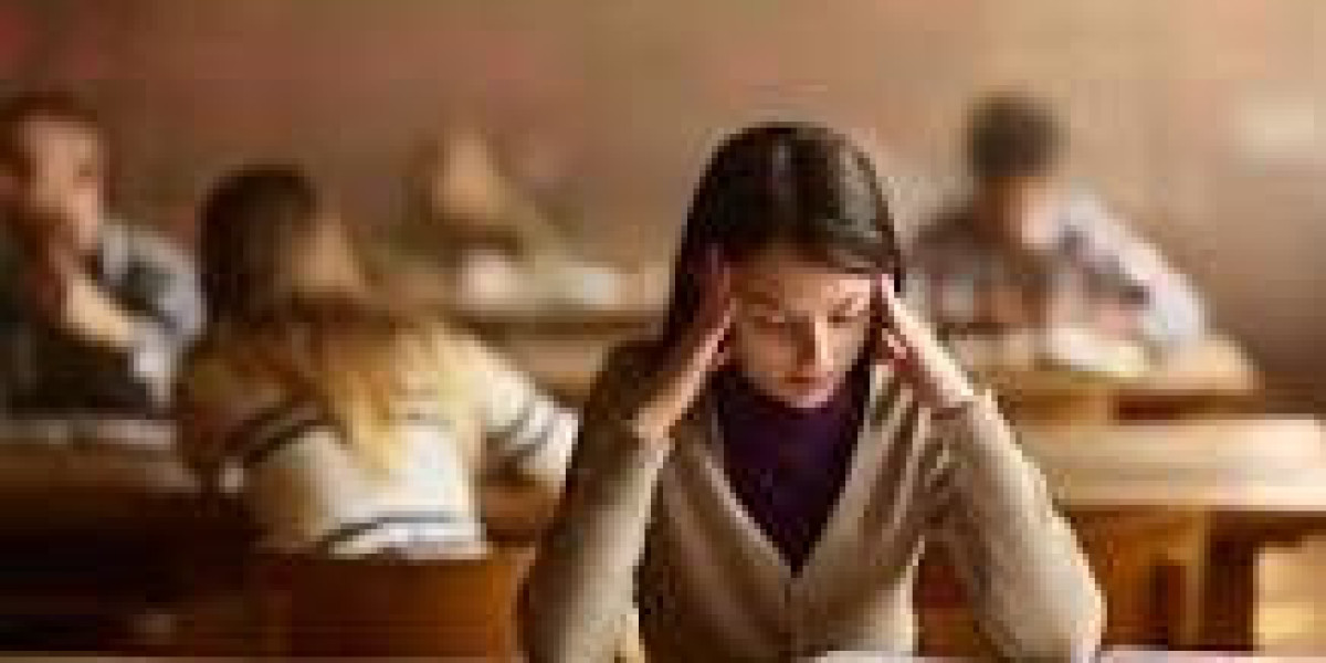 UK Thesis Help: Why Students Rely on a UK Research Advisor for Academic Support
