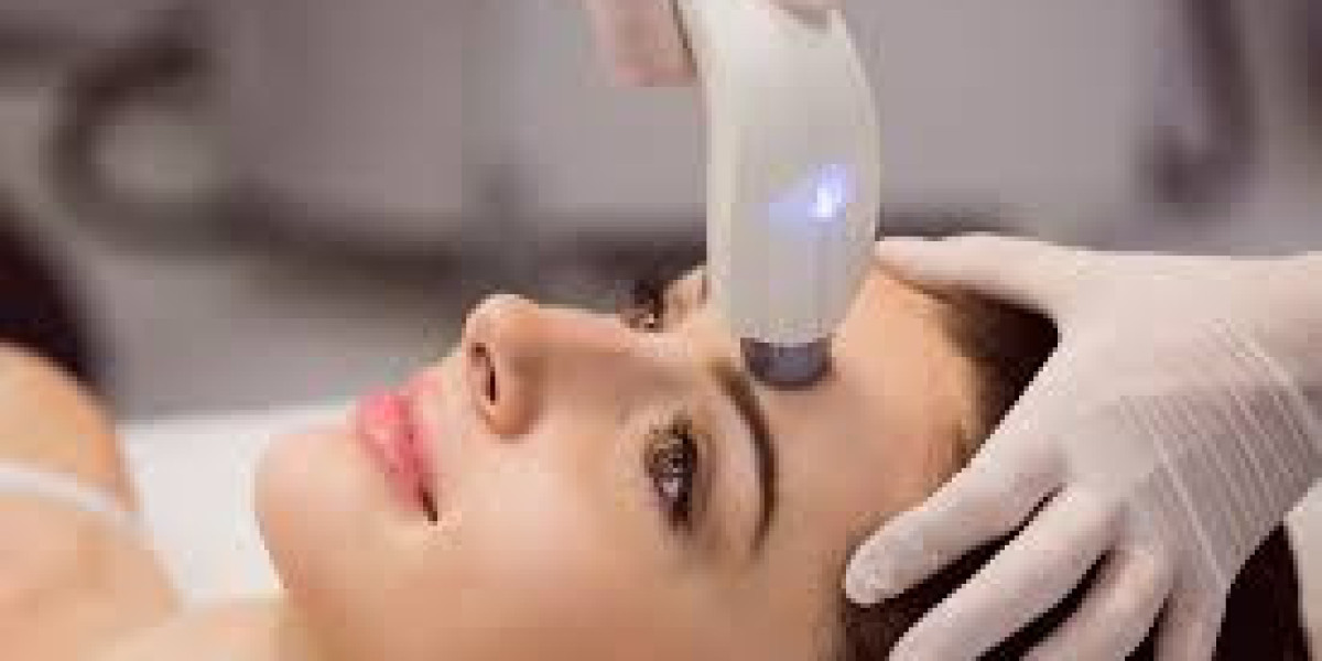 UltraClear Laser in UAE: The Skin Fix Everyone Pretends They Didn’t Google at 2 a.m.