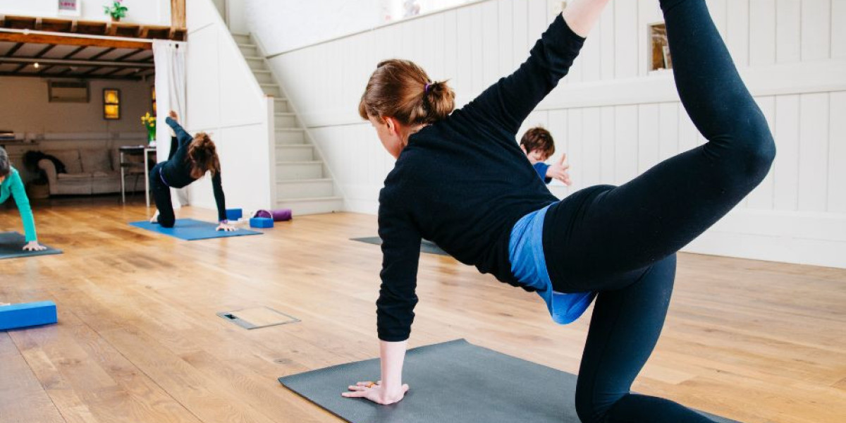 Why Rishikesh Is Famous for Yoga Teacher Training in India