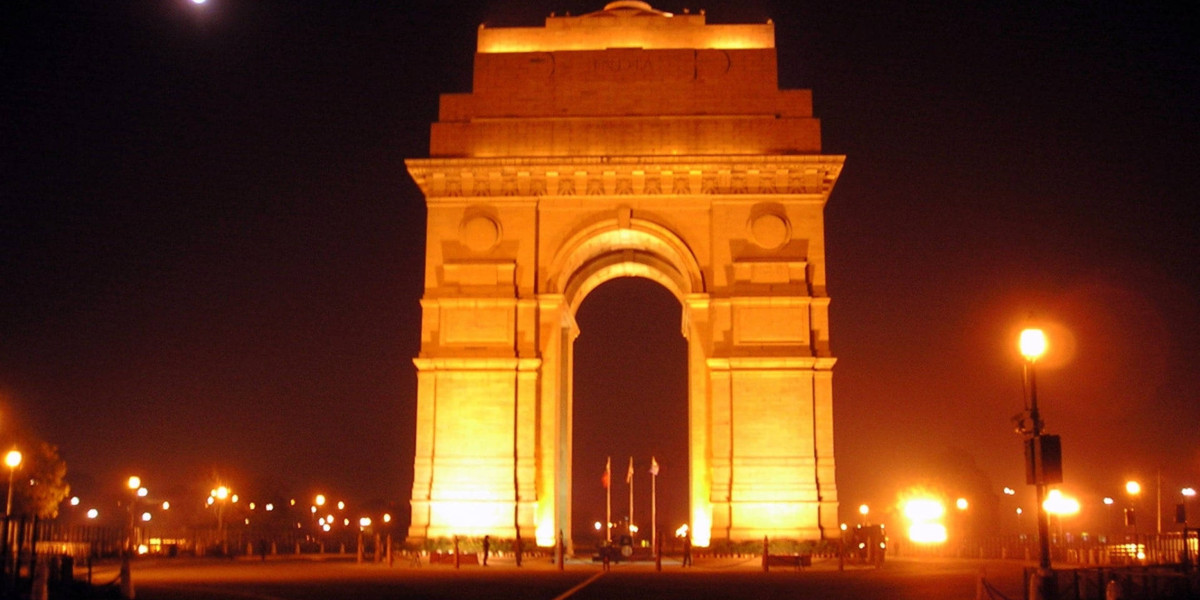 Bareilly to Delhi Cab fare