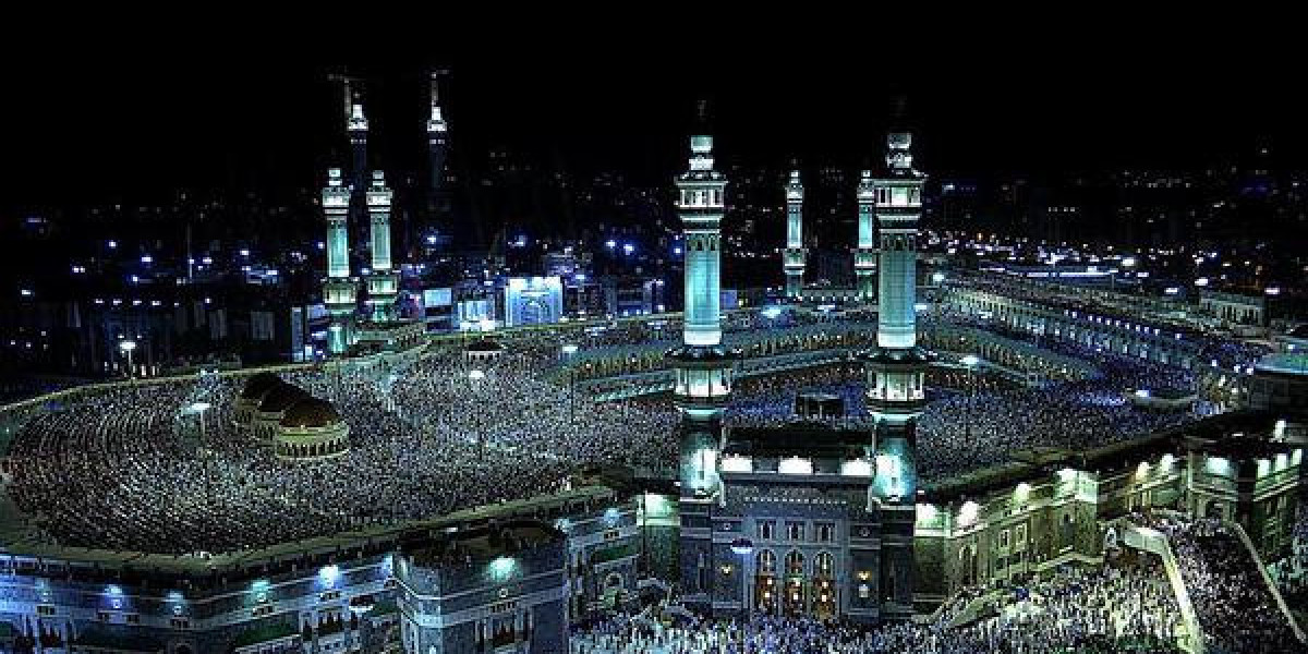 How to Choose the Best Umrah Package from the UK: A Step-by-Step Guide