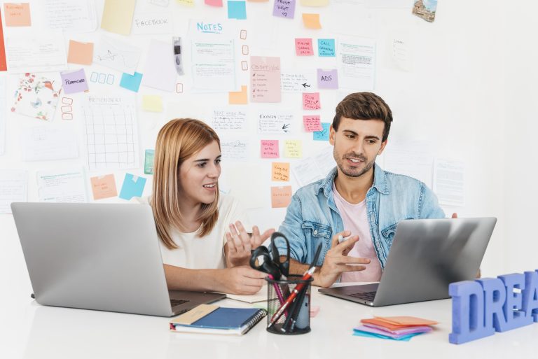 Beyond Simple Images: What Role Does Video Content Play in Optimizing Product Page SEO?