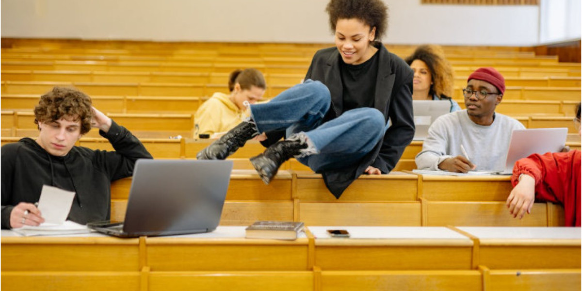 Article Publication Hub: Helping Students Turn Research Into Published Success