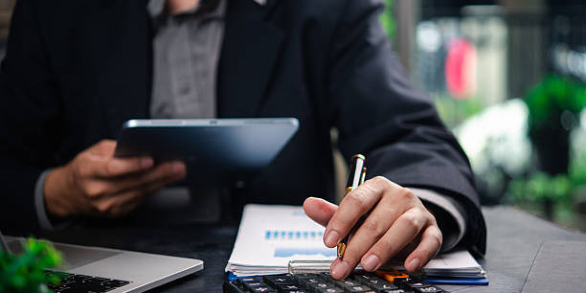 Smart Financial Advisors for Growth