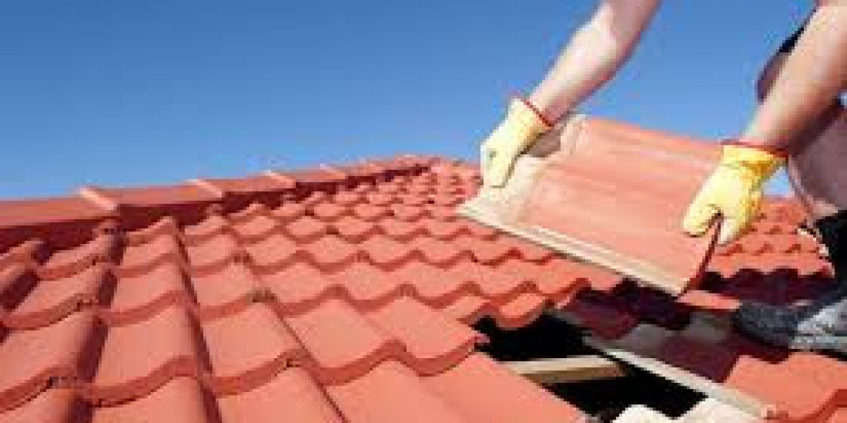 Essential Guide to Roof Maintenance for Homeowners
