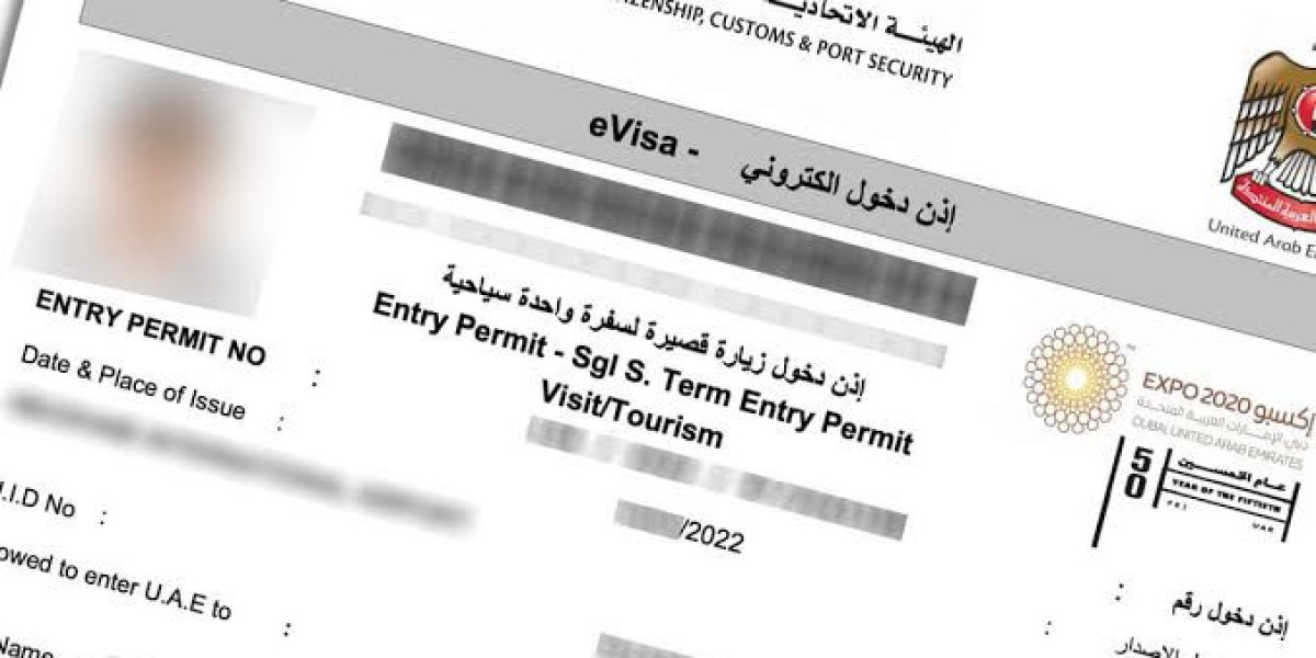How to Apply for a UAE Family Visa for Your Parents?