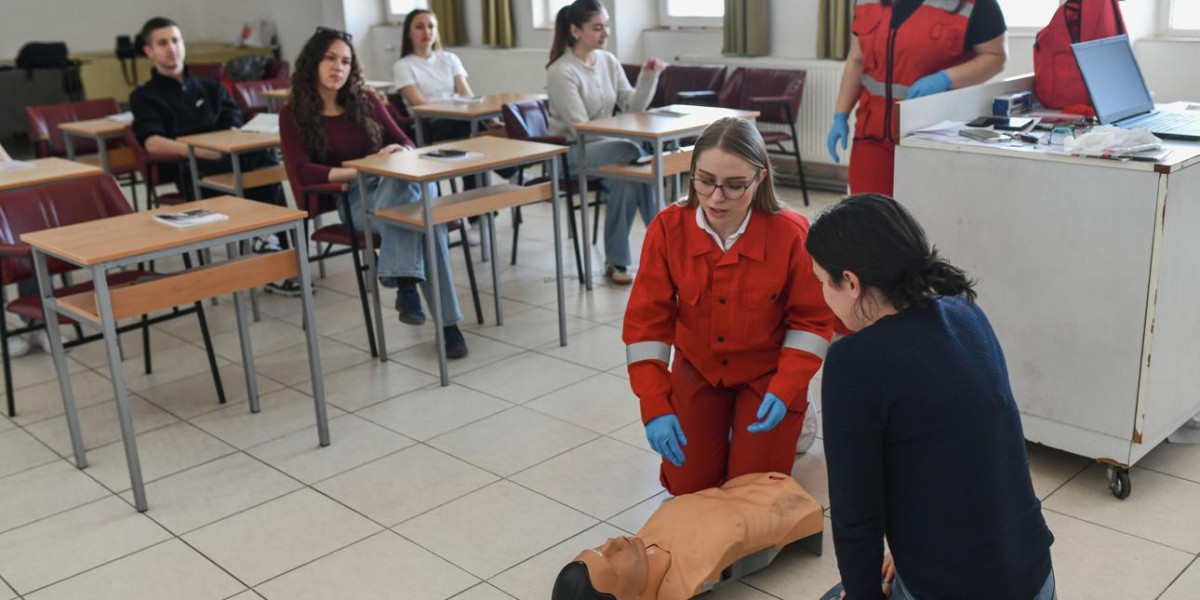 What Happens During First Aid Training? Complete Guide
