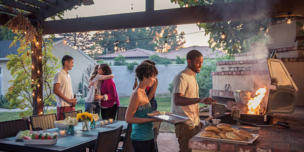 Why More Backyard Pitmasters Are Choosing Custom Pellet Grills Over Standard Smokers