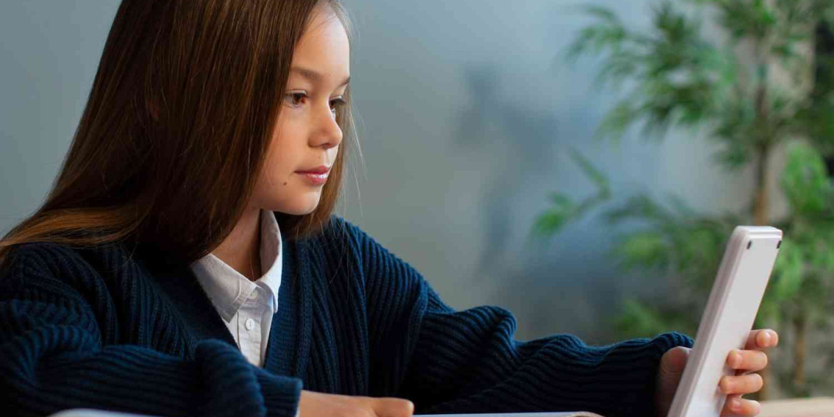 E-Learning App Development Trends Businesses Should Watch